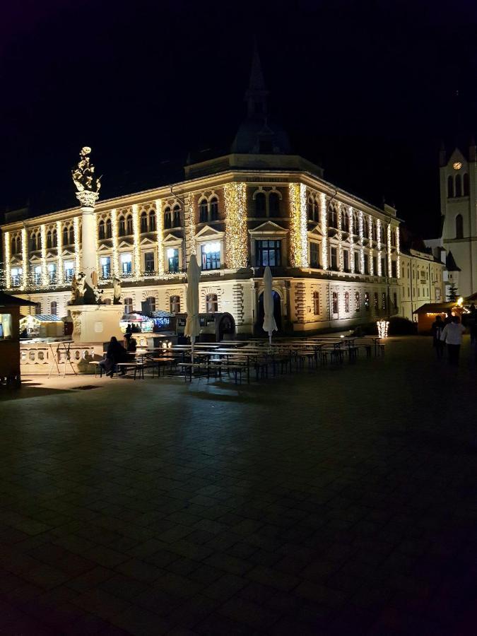Belvarosi Kerteshaz Keszthely Buitenkant foto