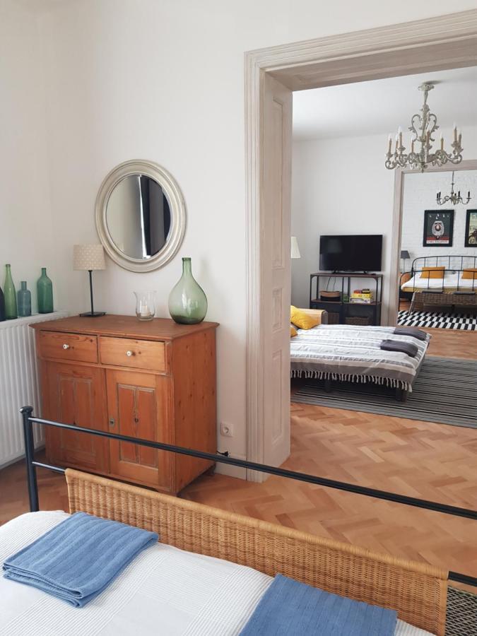 Belvarosi Kerteshaz Keszthely Buitenkant foto