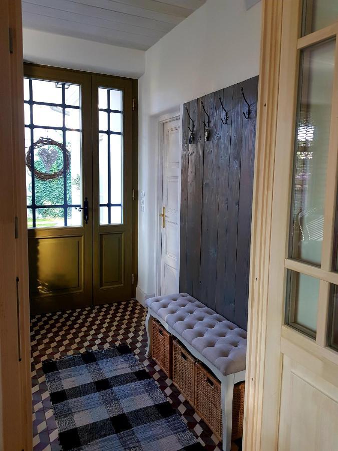 Belvarosi Kerteshaz Keszthely Buitenkant foto